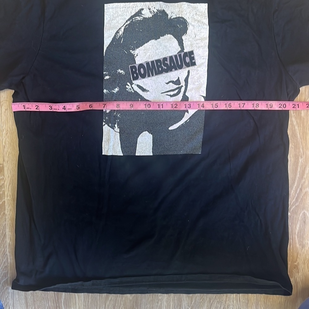Anvil Black and White Graphic Bombsauce Short Sleeved Tee Shirt.  Size Large - Picture 6 of 10